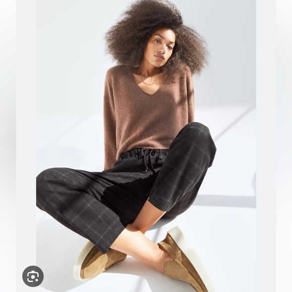 Aritzia The Group by Babaton Jimmy Pants. Size Xs. Very good condition